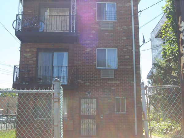 1100 E 221st Street , Bronx, NY 10469