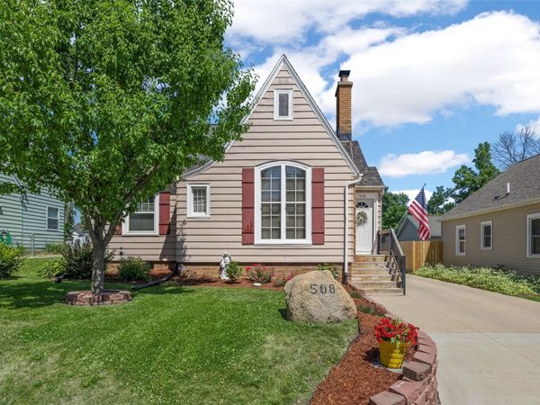 508 26th Street SE, Cedar Rapids, IA 52403