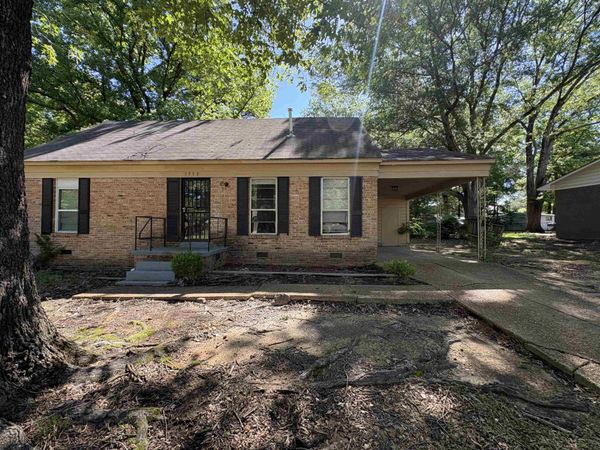 3958 BISHOPS BRIDGE RD, Memphis, TN 38118