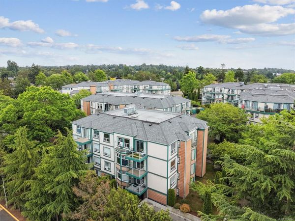 894 Vernon Ave , Unit #112, Saanich, BC V8X 2W6