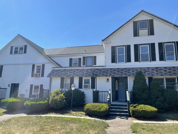 4 West St, Unit 2, Wrentham, MA 02093