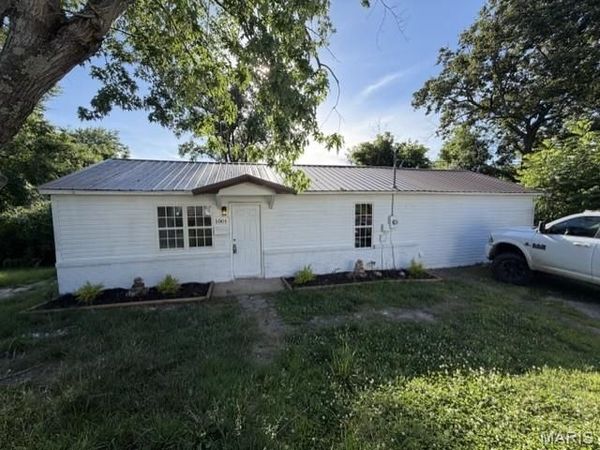 1001 N 14th Street , Poplar Bluff, MO 63901