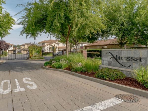 1472 Snapdragon Ln, Roseville, CA 95747