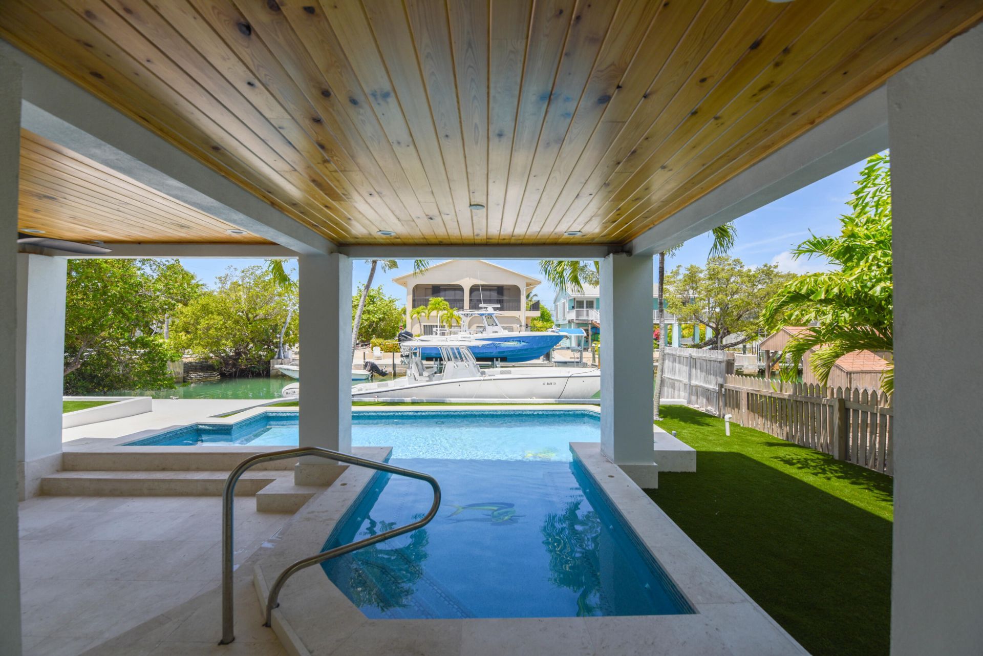 848 E Caribbean Drive, Summerland Key, FL 33042 Photo
