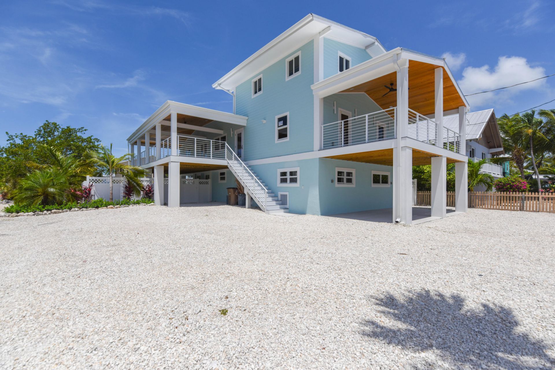 848 E Caribbean Drive, Summerland Key, FL 33042 Photo