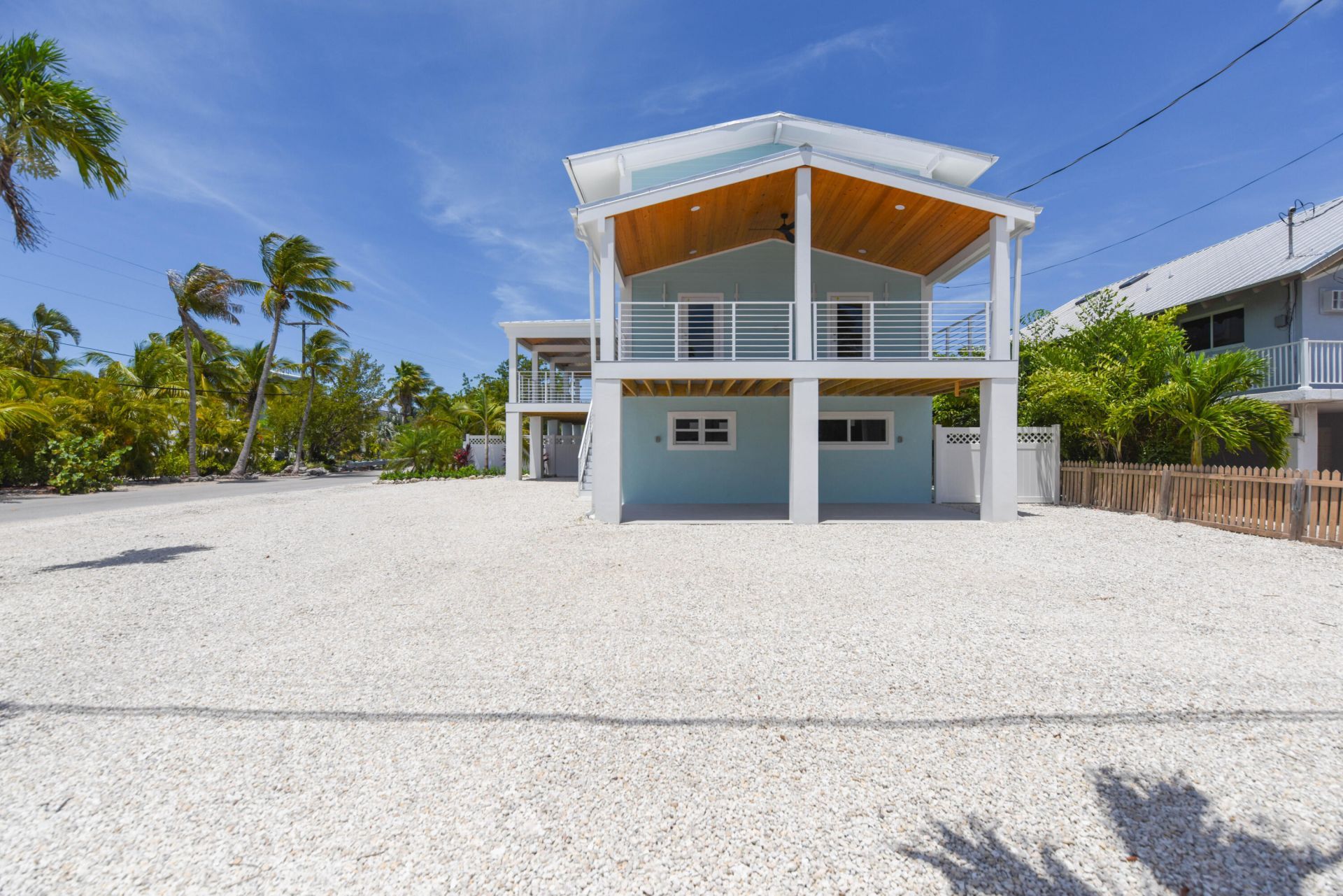 848 E Caribbean Drive, Summerland Key, FL 33042 Photo