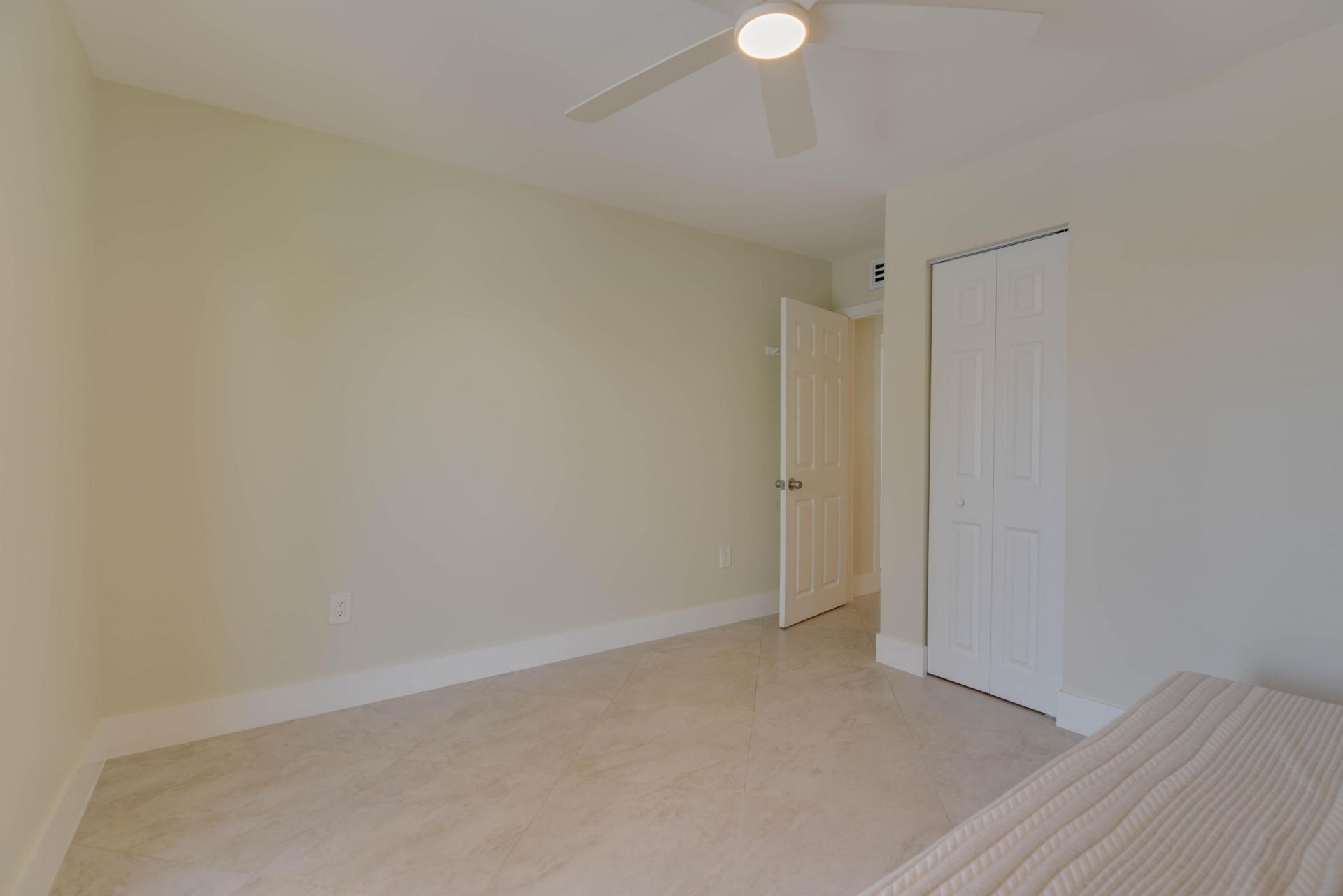 848 E Caribbean Drive, Summerland Key, FL 33042 Photo