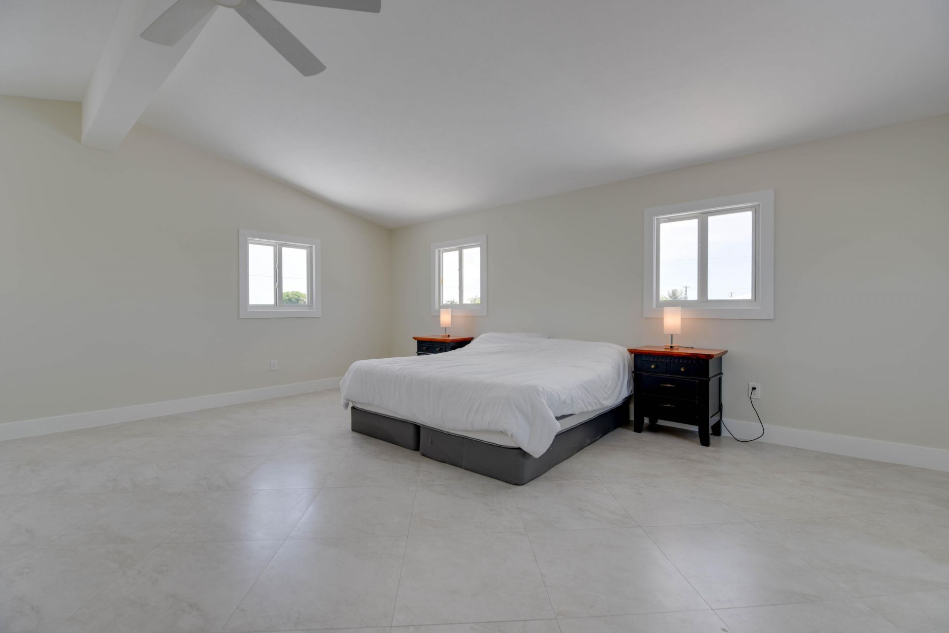 848 E Caribbean Drive, Summerland Key, FL 33042 Photo