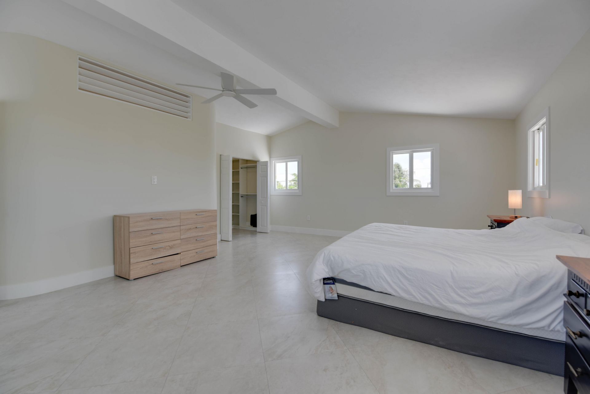 848 E Caribbean Drive, Summerland Key, FL 33042 Photo