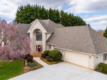 1099 Shasta Lane, Forest, VA 24551