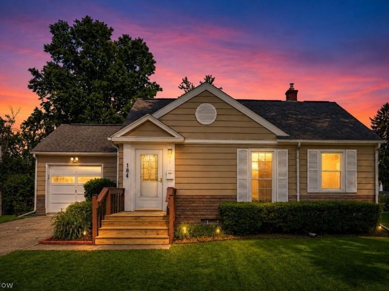 184 Rowford Avenue SW, Massillon, OH 44646 Photo 2