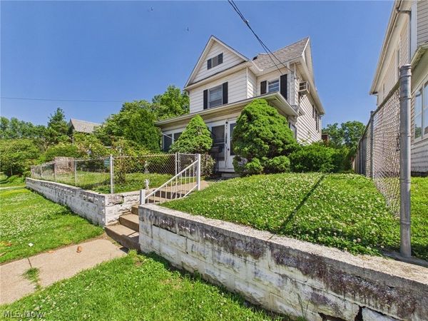 927 32nd Street , Parkersburg, WV 26104