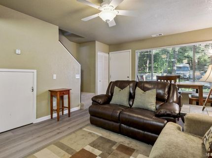 1410 Ski Run Boulevard, Unit 10, South Lake Tahoe, CA 96150 Photo