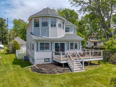 401 Pointe Tremble Road, Algonac, MI 48001