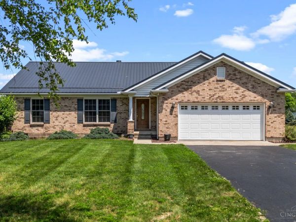 144 Fox Run Drive, Wilmington, OH 45177
