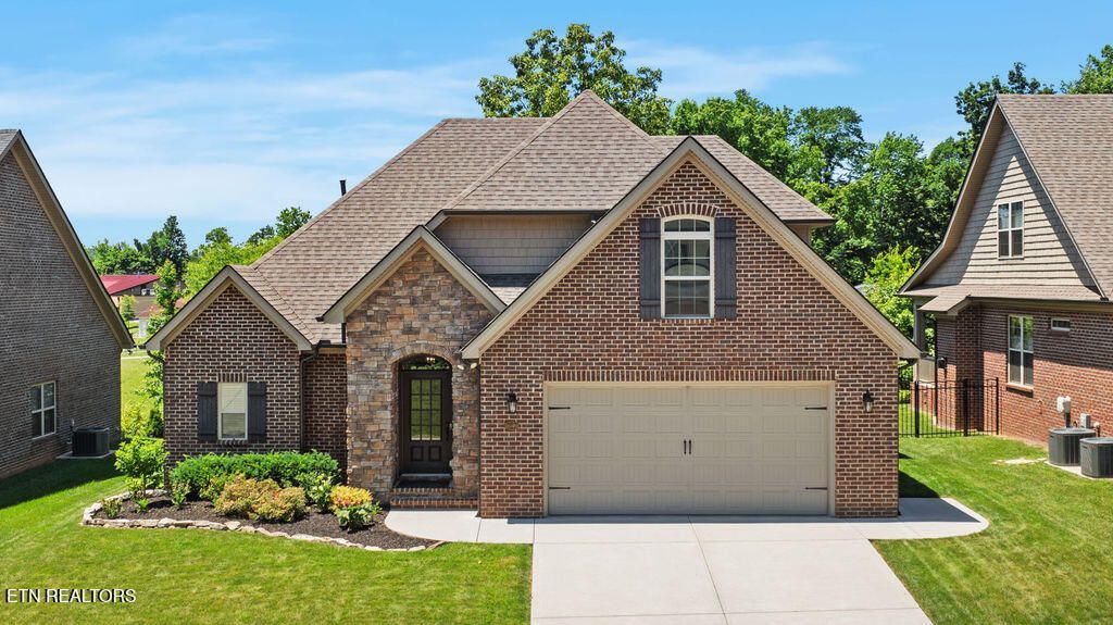 1649 Sugarfield Lane, Knoxville, TN 37932 Main Photo
