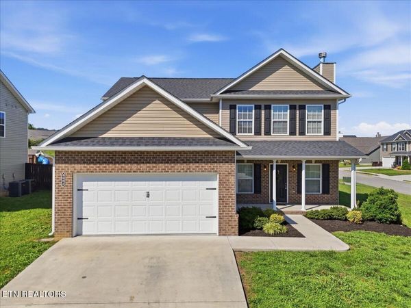8002 Cambridge Reserve Drive, Knoxville, TN 37924