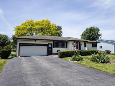 23 Capri Drive , Rochester, NY 14624