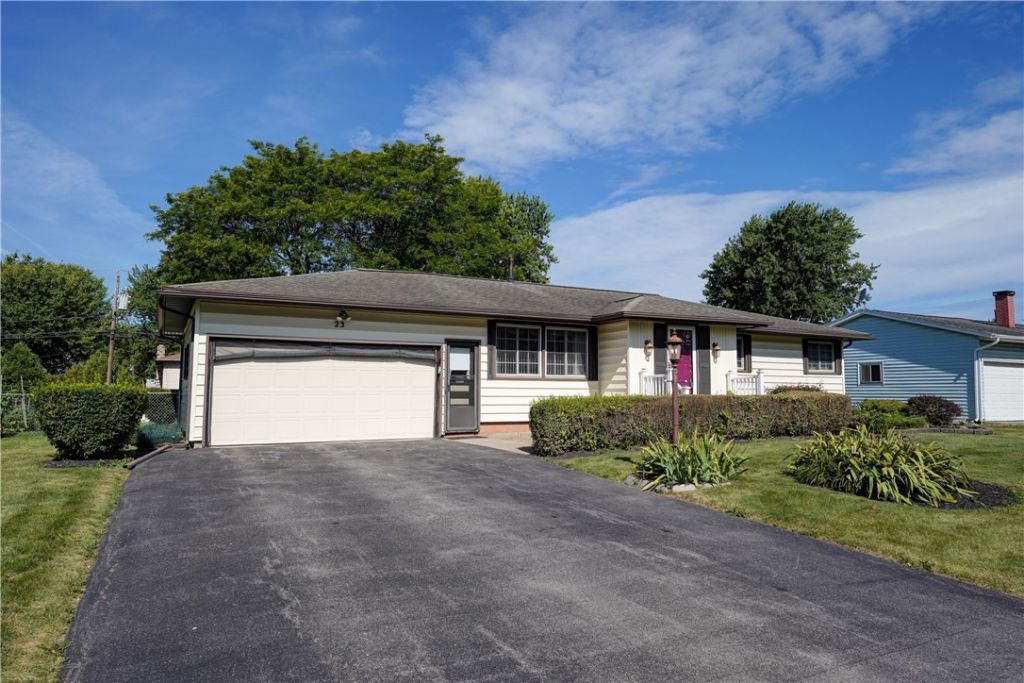 23 Capri Drive, Rochester, NY 14624 Main Photo