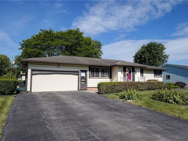 23 Capri Drive, Rochester, NY 14624
