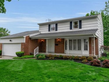 15 Cypress Court , Williamsville, NY 14221