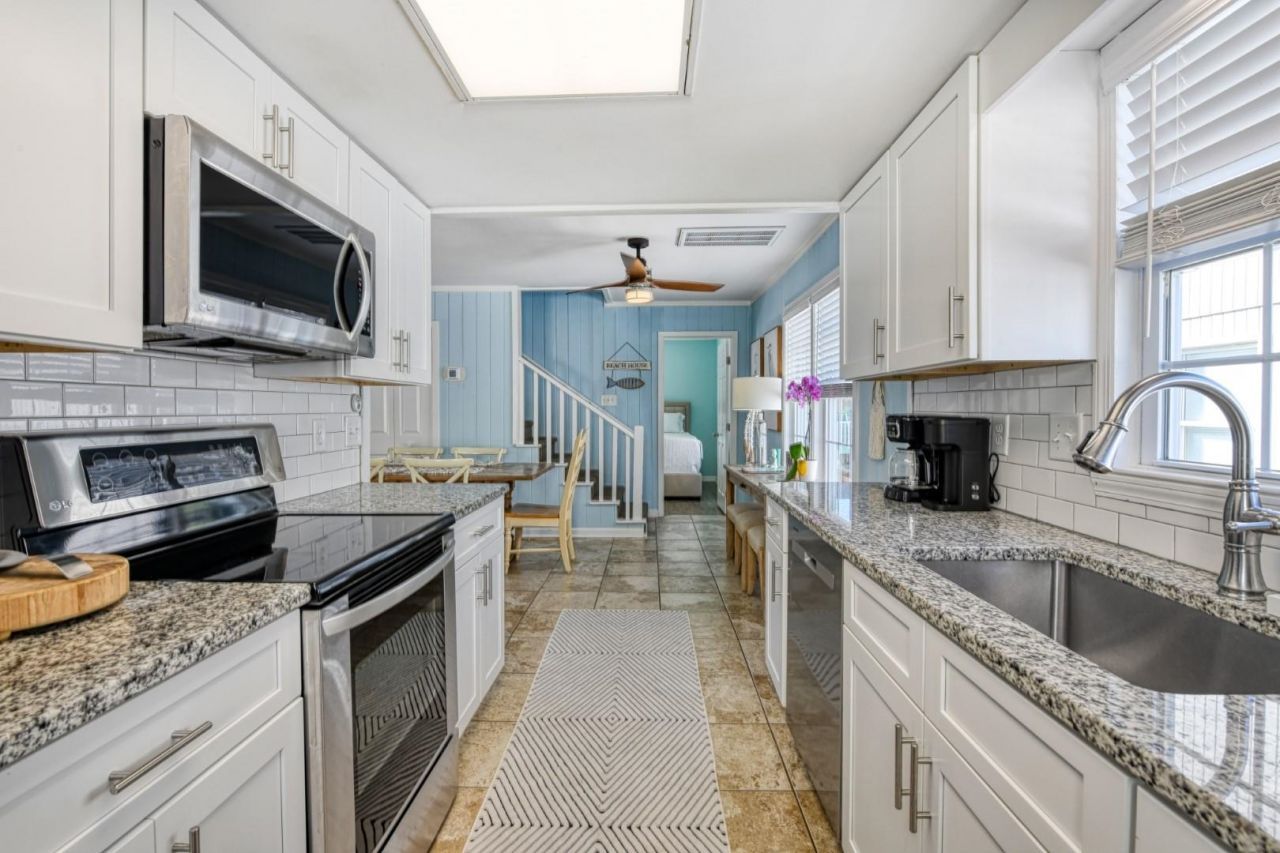 719 N Waccamaw Dr.  Photo 12