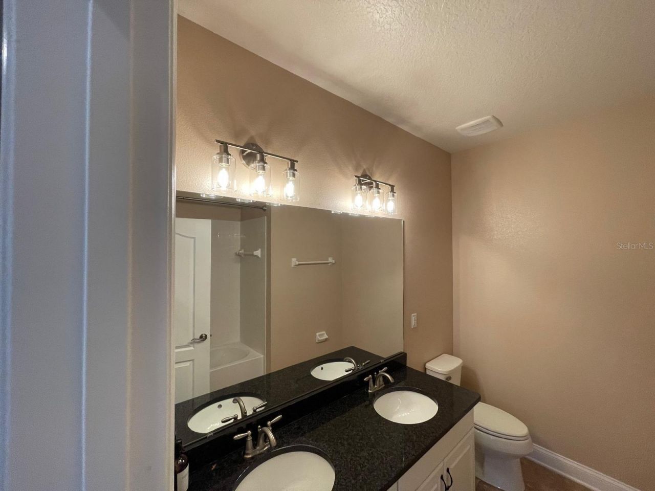 2745 Peony Drive, Oviedo, FL 32766 Photo