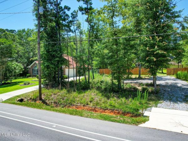 W Diamondhead Drive , Diamondhead, MS 39525