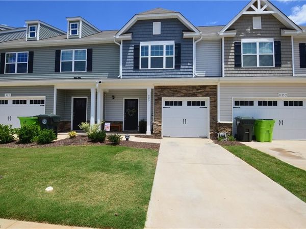 823 Pryor Street , Mebane, NC 27302