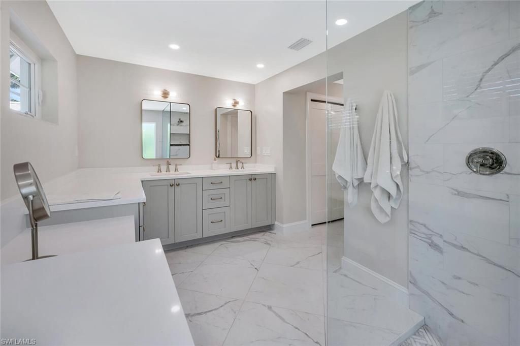 1925 Tarpon Rd , Naples, FL 34102 Photo