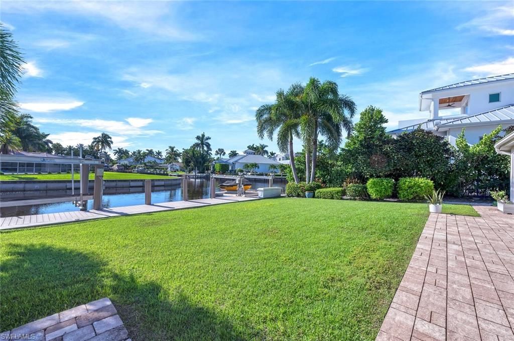 1925 Tarpon Rd , Naples, FL 34102 Photo