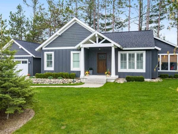 7563 Evergreen Ridge Drive, Harbor Springs, MI 49740