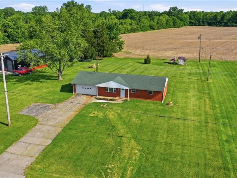 3135 E State Route 55, Troy, OH 45373 Photo 2