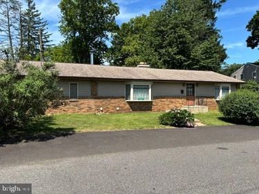 2002 PARK AVE AVENUE, FEASTERVILLE TREVOSE, PA 19053