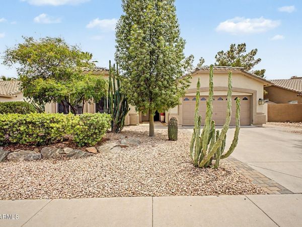 875 W BEECHNUT Drive, Chandler, AZ 85248