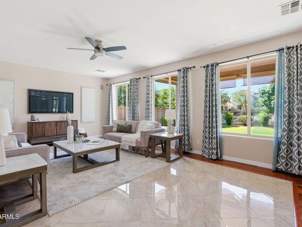 5126 W SWAYBACK Pass, Phoenix, AZ 85083