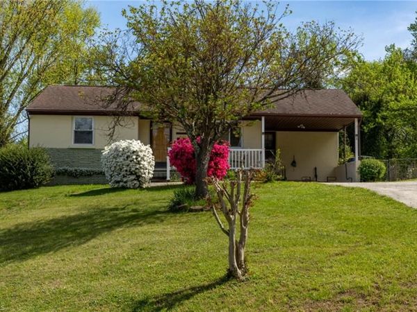 226 E Elm Street , Mount Airy, NC 27030