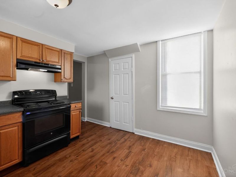 6586 Parrish Avenue, North College Hill, OH 45237 Photo 9