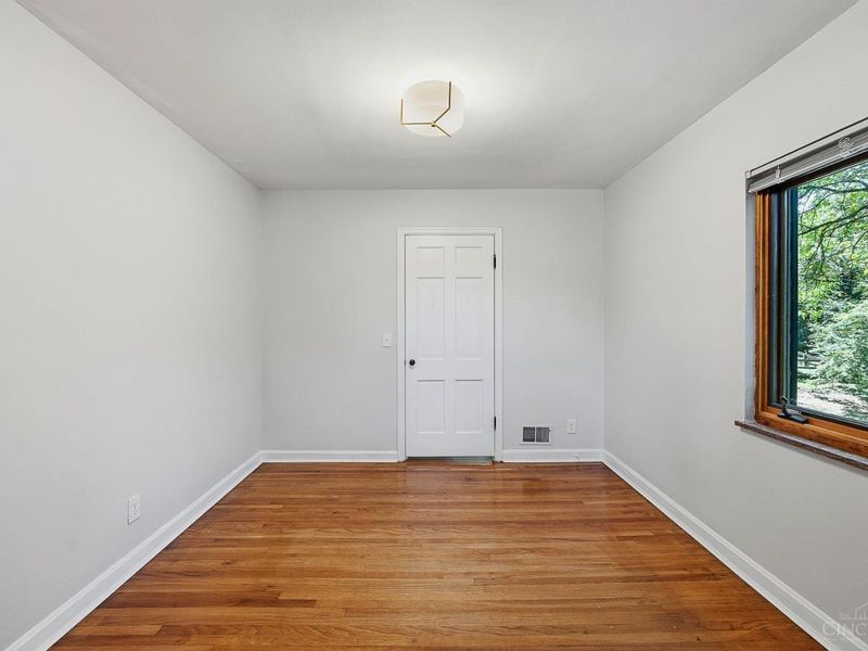 3119 N Farmcrest Drive, Cincinnati, OH 45213 Photo 24
