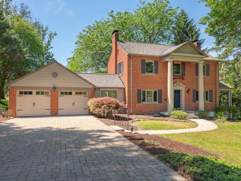 3119 N Farmcrest Drive, Cincinnati, OH 45213 Photo 3