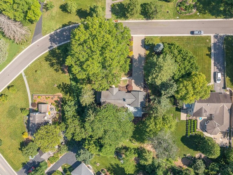 3119 N Farmcrest Drive, Cincinnati, OH 45213 Photo 41
