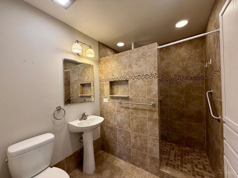 6707 Apache Way, West Chester, OH 45069 Photo 31