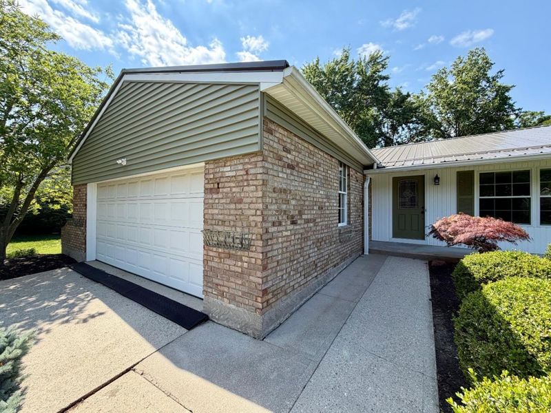 6707 Apache Way, West Chester, OH 45069 Photo 4
