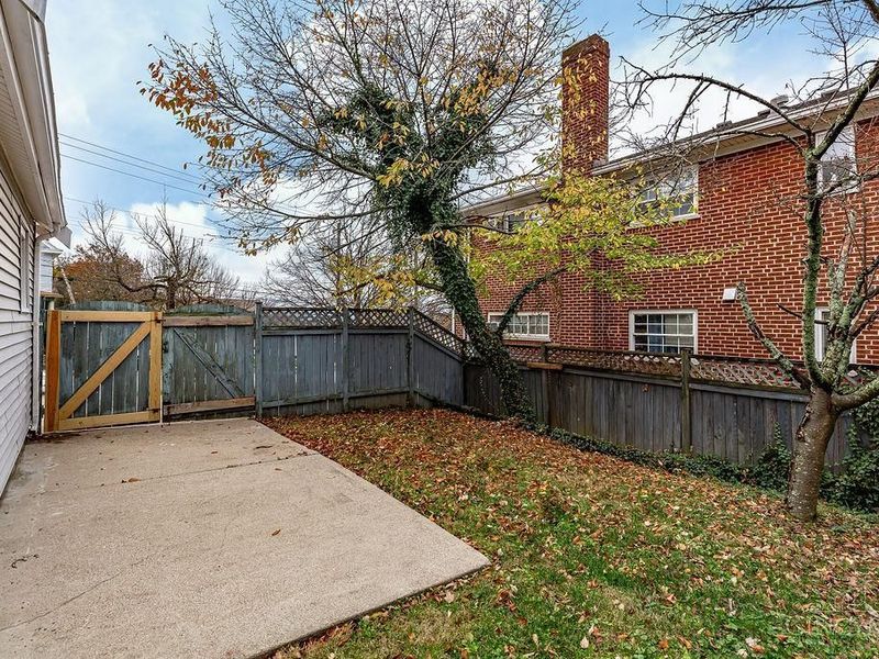 3167 Auten Ave, Cincinnati, OH 45213 Photo 23