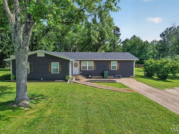 421 Harris Lane , Lebanon, MO 65536