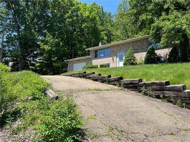 210 Ridgewood Boulevard , Minerva, OH 44657
