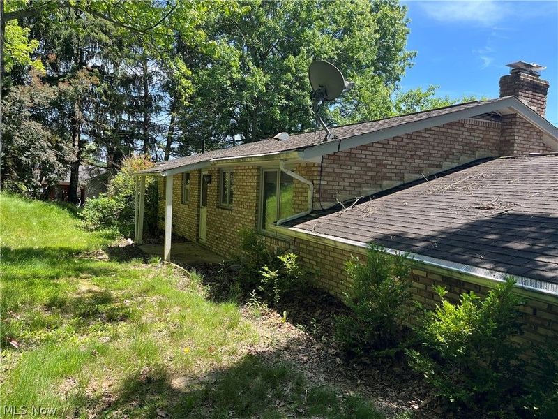 210 Ridgewood Boulevard , Minerva, OH 44657 Photo 5