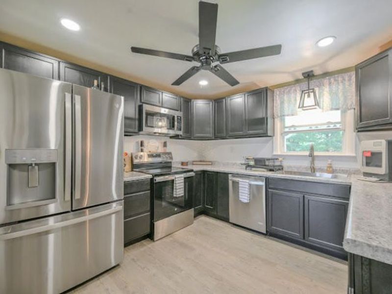 2606 Cavins Drive, Springfield, OH 45503 Photo 7