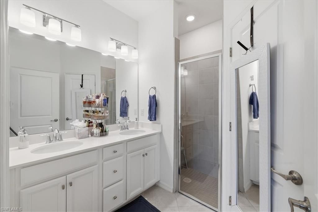 2636 Vine Ave, Naples, FL 34120 Photo