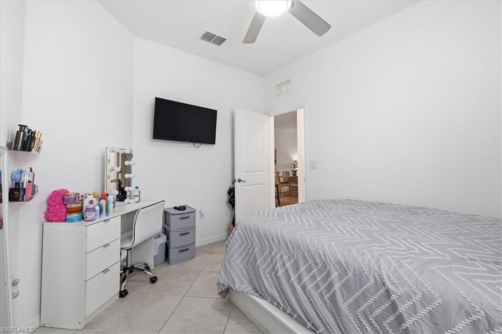 2636 Vine Ave, Naples, FL 34120 Photo